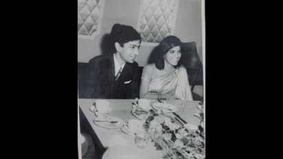 முதலில் அம்மா, அடுத்து அப்பா 10 நாளில் இருவரையும் பறிகொடுத்த பிக்பாஸ் பிரபலம்... உருக்கமான கண்ணீர் பதிவு...!