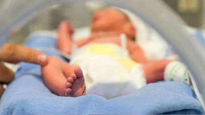 Good News: আহিরিটোলার ভাঙা বাড়ির মায়ের সন্তান হারানোর কান্না, চাপা দিল সদ্যোজাত চিৎকার