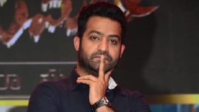 వద్దంటూ ..ఎన్టీఆర్ కు ఫ్యాన్స్ రిక్వెస్ట్ పోస్ట్ లు,ఏం చేస్తారో