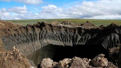 পৃথিবীর বুকে মিলল রহস্যময় গর্ত, তবে কী সত্যিই এসেছিল ভিনগ্রহীরা