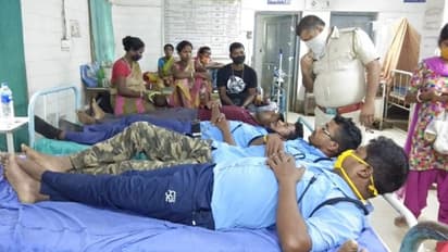 সিভিক ভলান্টিয়ারদের 'লাঠিপেঠা', বিএসএফ জওয়ানদের 'কীর্তি'তে শোরগোল মালদহে