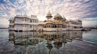 ಭಾರತದ ಈ ದುಬಾರಿ ಹೋಟೆಲ್‌ ರೇಟ್‌ ಕೇಳಿದರೆ ತಲೆ ತಿರುಗುತ್ತೆ!