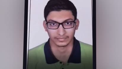 পুজো দিতে গিয়ে নিখোঁজ তরুণ, ১৭০ কিলোমিটার দূরে মিলল স্কুটার ও হেলমেট