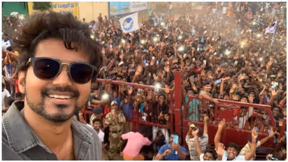 தளபதியின் ஒத்த செல்பி செய்த சாதனை..! சும்மா மாஸ் காட்டும் ரசிகர்கள்!