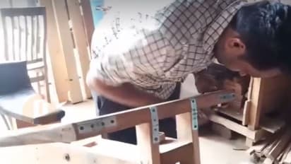 ಕಾರ್ಪೆಂಟರ್ ನಿರ್ಮಿಸಿದ ಮರದ ಸೈಕಲ್‌ಗೆ ಭಾರಿ ಬೇಡಿಕೆ; ಕೆನಡ, ಸೌತ್ಆಫ್ರಿಕಾದಿಂದ ಆರ್ಡರ್!