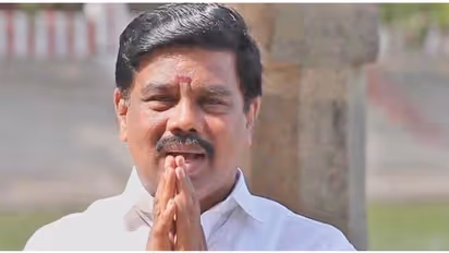 வேலைகேட்டு போராட்டங்கள் நடக்கும் நிலையில்.. 82 கோடியில் பேனா சின்னம் தேவையா.. திமுகவை அலறவிடும் கரு.நாகராஜன் 