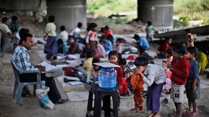 தமிழகத்தில் பள்ளிகள் திறப்பு எப்போது? அமைச்சர் செங்கோட்டையன் பரபரப்பு தகவல்..!