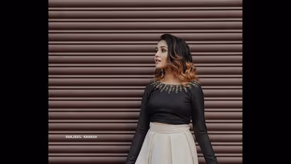 குட்டி‘குயின்’ அனிகாவின் அடுத்த அதிரடி... புது ஹேர் ஸ்டைலில் செம்ம ஸ்டைலிஷ் போட்டோ ஷூட்...!