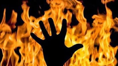 Hathras gangrape victim's body forcibly cremated late night by UP Police, alleges family; cops deny claim