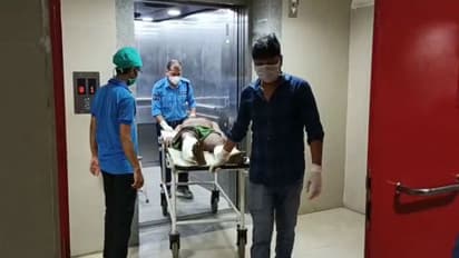 একশো দিনের কর্মীকে 'কাঠারি কোপ', গণপিটুনিতে যুবকের মৃত্যু, রাজনৈতিক চাপানউতোর বর্ধমানে