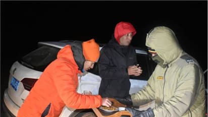 ಇದು ಭಾರತ, ದಾರಿತಪ್ಪಿ ಅಲೆಯುತ್ತಿದ್ದ ಚೀನಾ ಪ್ರಜೆಗಳ ರಕ್ಷಣೆ ಮಾಡಿದ ಸೇನೆ