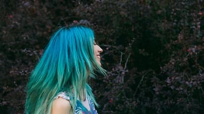 সদ্য করা হেয়ার কালারে একেবারে বেমানান লাগছে আপনাকে, রঙ তুলুন বেকিং সোডা দিয়ে