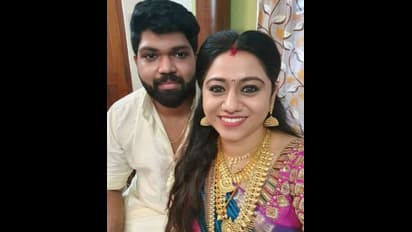 விஜய் டிவி பிரபலம் சீரியல் நடிகை ஸ்வேதாவிற்கு திருமணம் முடிந்தது! இவர் தான் கணவரா? வெளியான புகைப்படம்..