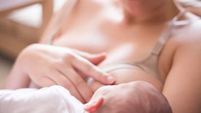 Mother And Baby: ತಾಯಿ ತಣ್ಣೀರಿನಲ್ಲಿ ಸ್ನಾನ ಮಾಡಿದರೆ, ಮಗುವಿಗೆ ಶೀತವಾಗುತ್ತಾ?