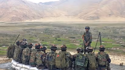 ലഡാക്കിൽ സായുധരായ 40 ചൈനീസ് സൈനികർ ഇന്ത്യൻ പോസ്റ്റുകൾക്ക് അടുത്തെത്തിയതായി റിപ്പോർട്ട്