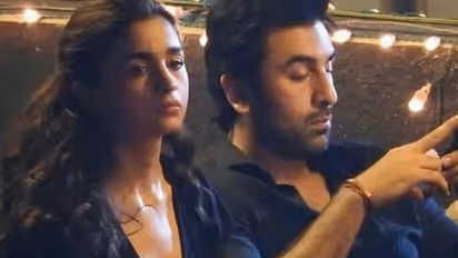 Will Ranbir Kapoor marry Alia Bhatt? Here are few reasons why the event is still awaited