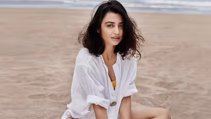 जब एक्ट्रेस ने दादी की फटी साड़ी में विदेशी म्यूजिशयन संग लिए थे फेरे, क्या आप जानते हैं इसकी वजह