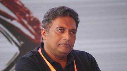 Venom-spewing Prakash Raj jumps into Kangana-Uddhav joust, displays his mediocrity by lampooning actress