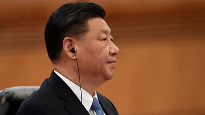 ड्रैगन को लगातार लग रहे झटके, कारोबार में आई गिरावट