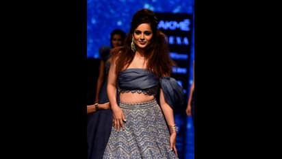 কেবল বলিউড নয়, দক্ষিণী সুপারস্টার প্রভাসের সঙ্গেই তুমুল বিবাদ কঙ্গনার