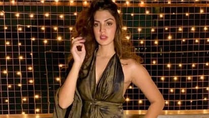 এবার কি বিগ বস-এর  ঘরে রিয়া,  ভাইরাল তথ্যে নেট দুনিয়া তোলপাড়