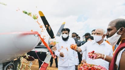 ದೇಶದ ಮೊಟ್ಟ ಮೊದಲ ಏರ್ ಆ್ಯಂಬುಲೆನ್ಸ್‌ಗೆ ಯಡಿಯೂರಪ್ಪ ಚಾಲನೆ