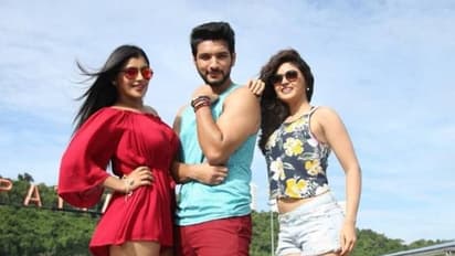 வக்கிரத்தின் உச்சம்... ஆபாசத்துடன் வெளியான தமிழ் பட பர்ஸ்ட் லுக் போஸ்டர்... திட்டி தீர்க்கும் நெட்டிசன்கள்..!