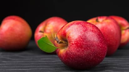 പ്രമേഹ രോഗികള്‍ക്ക് കഴിക്കാവുന്ന ആറ് പഴങ്ങള്‍...