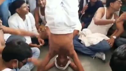 കൂടിക്കാഴ്ചയ്ക്ക് കളക്ടർ തയ്യാറായില്ല; തലകുത്തി നിന്ന് പ്രതിഷേധിച്ച് കോണ്ഗ്രസ് എംഎല്എ, വീഡിയോ