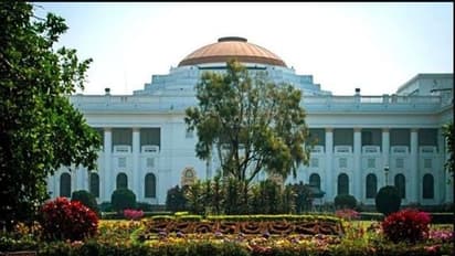 শুরু হচ্ছে বাদল অধিবেশন, বিধানসভায় করোনা পরীক্ষা হল স্পিকার থেকে বিধায়কদের