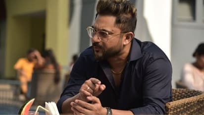 অন্যায়কে কখনই প্রশ্রয় নয়, বেআইনি কাজের জন্য পিএ-কে পুলিশের হাতে দিলেন সোহম