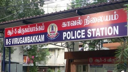 விஜய் படத்தை வைத்து பண மோசடி... பிரபல இயக்குநர் மீது பரபரப்பு புகார்...!