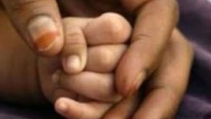 পরকীয়া সম্পর্কের 'মাশুল', চারমাসের সন্তানকে 'জলে ডুবিয়ে খুন' করল মা