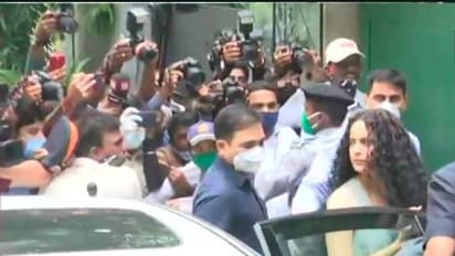 ৪৮ কোটির প্রোডাকশন হাউস ভাঙার ক্ষতিপূরণ দিতে হবে BMC-কে, বম্বে হাইকোর্টে জয় কঙ্গনার