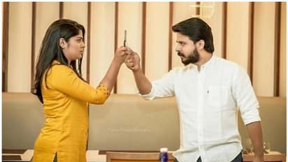 'കണ്ടില്ലേ? എപ്പോ കണ്ടാലും ഭയങ്കര സ്നേഹമാണ്', അപര്ണ ബാലമുരളിക്ക് ആശംസയുമായി കൃഷ്ണ ശങ്കര്