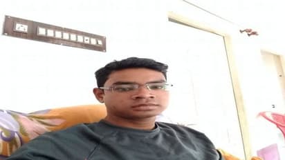 ফেসবুকে লাইভে আত্মহত্যা, বন্ধুদের ফোনেও কথা শুনলেন না প্রাথমিক শিক্ষক