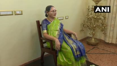 'അവള് എന്റെ തൊട്ടടുത്തുണ്ട്', മരണമടഞ്ഞ ഭാര്യക്ക് വീട്ടില് സ്മാരകമൊരുക്കി സേതുരാമന്; അപൂര്വ സംഭവം