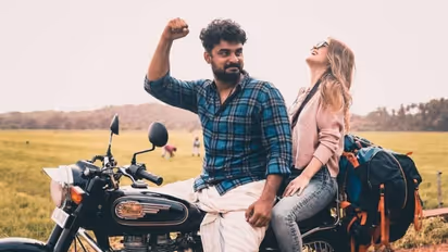 'കിലോമീറ്റേഴ്സ്' ഓണം സൂപ്പര്‍ഹിറ്റ്? ബാര്‍ക് റേറ്റിംഗ് പുറത്തുവിട്ട് ടൊവീനോ