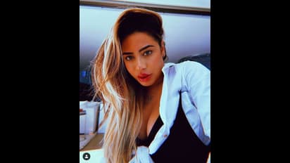 যৌবনের উষ্ণতায় ঘায়েল হবেন আপনিও, চিনে নিন নেইমারের সুপার হট অ্যান্ড সেক্সি বোনকে