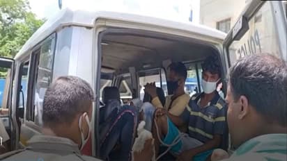 ভয় দেখিয়ে নিজের মেয়েকে দিনের পর ধর্ষণ, বাবার বিরুদ্ধে চাঞ্চল্যকর অভিযোগ নরেন্দ্রপুরে