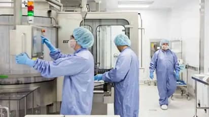 அடி தூள்..!! மீண்டும் தடுப்பூசி பரிசோதனைக்கு அனுமதி..!! இந்திய மருந்து கட்டுப்பாட்டு அமைப்பு அதிரடி.!!