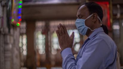 ভয় ধরিয়ে করোনা সংক্রমণের গ্রাফ আবারও উর্ধ্বমুখী, ২২ শতাংশ বৃদ্ধি পেল দৈনিক আক্রান্তের সংখ্যা