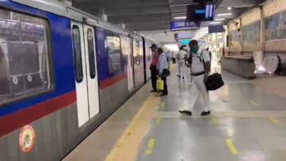 Kolkata metro authorities decide to increase number of metros to regulate crowd