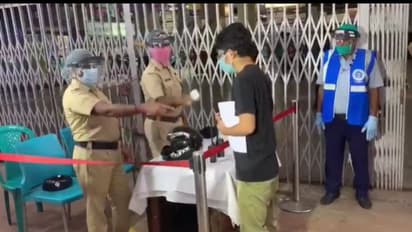 ಪರೀಕ್ಷೆಗೆ 700 ಕಿ. ಮೀ. ಪ್ರಯಾಣಿಸಿ ಬಂದ್ರೂ 10 ನಿಮಿಷ ಲೇಟ್, ವಿದ್ಯಾರ್ಥಿಯ 1 ವರ್ಷ ವೇಸ್ಟ್..