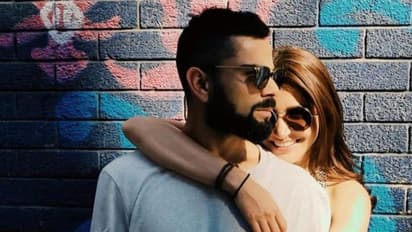 সব থেকে বড় সাহসিকতা, অনুষ্কার বেবিবাম্পের ভাইরাল ছবিতে কমেন্ট মম টু বি করিনার