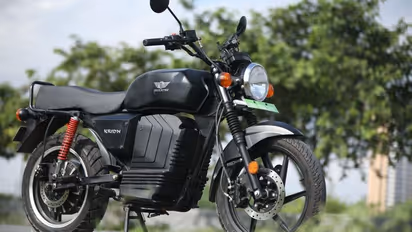 വരുന്നൂ രാജ്യത്തെ ഏറ്റവും വേഗമുള്ള ഇലക്ട്രിക് മോട്ടോർസൈക്കിള്; അണിയറക്കാര് സ്റ്റാര്ട്ടപ്പ് കമ്പനി!