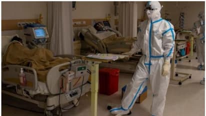 സ്വകാര്യ ആശുപത്രികളിലെ 80 ശതമാനം ഐസിയു കിടക്കകളും കൊവിഡ് രോഗികള്ക്ക്, നിര്ദ്ദേശം നല്കി ദില്ലി സര്ക്കാര്