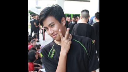 ടോയ്‌ലറ്റിൽ ഇരുന്നപ്പോൾ മലമ്പാമ്പ് ലിം​ഗത്തിൽ കടിച്ചുതൂങ്ങി; ചോര വാർന്നൊഴുകെ യുവാവ് ഇറങ്ങിയോടി