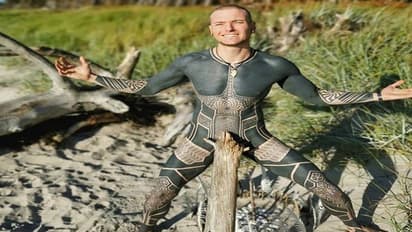 ಪ್ರೈವೇಟ್ ಪಾರ್ಟೂ ಬಿಡದೇ ಟ್ಯಾಟೂ, ಅಡ್ಡಿ ಎಂದು ಶಿಶ್ನ ಕತ್ತರಿಸಿಕೊಂಡನ್ನೊಬ್ಬ!