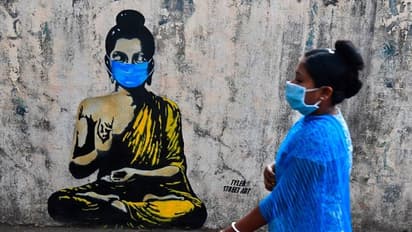 দেশে করোনাভাইরাসে আক্রান্ত ৫৪ লক্ষ, আশা জাগিয়ে সংক্রমিতের সংখ্যাকে ছাড়িয়ে গেল সুস্থতা